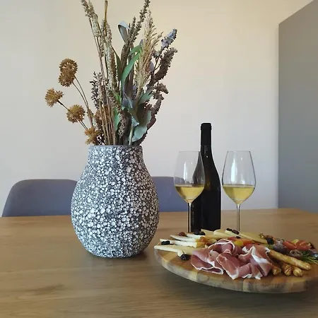 Willa Korkyra Seashell *